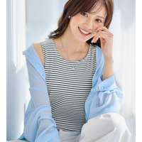 肩紐隠せるストラップ付きリブタンクトップ