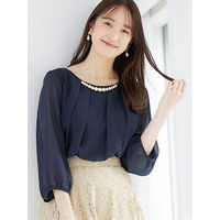 入学式卒業式に！アクセ付シフォンタックブラウス（半袖）　大きいサイズ レディース