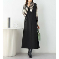 細見え深Vジャンパースカート