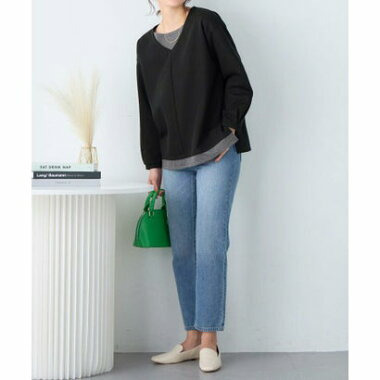 あったかレイヤード風Vネックトップス9