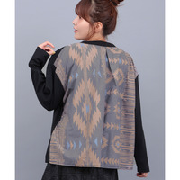 バックナバホプリントロングTシャツ