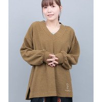 Vネックサイドスリットプルオーバー