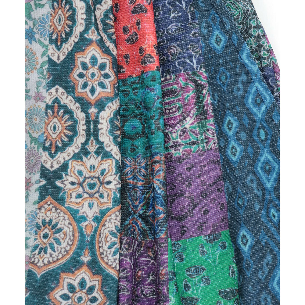 ファブリックプリント&ブラックパンツ16