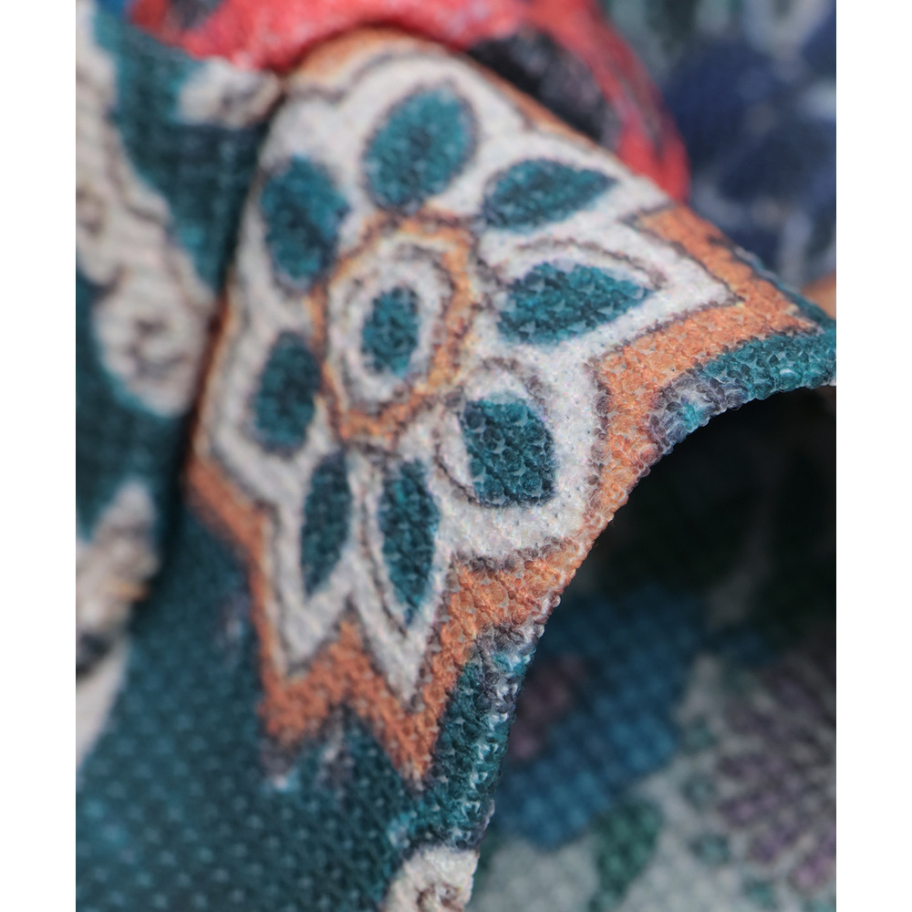 ファブリックプリント&ブラックパンツ19