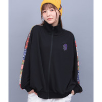 ファブリックプリント&ブラックジャケット