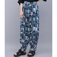 イカットプリントタックコクーンパンツ