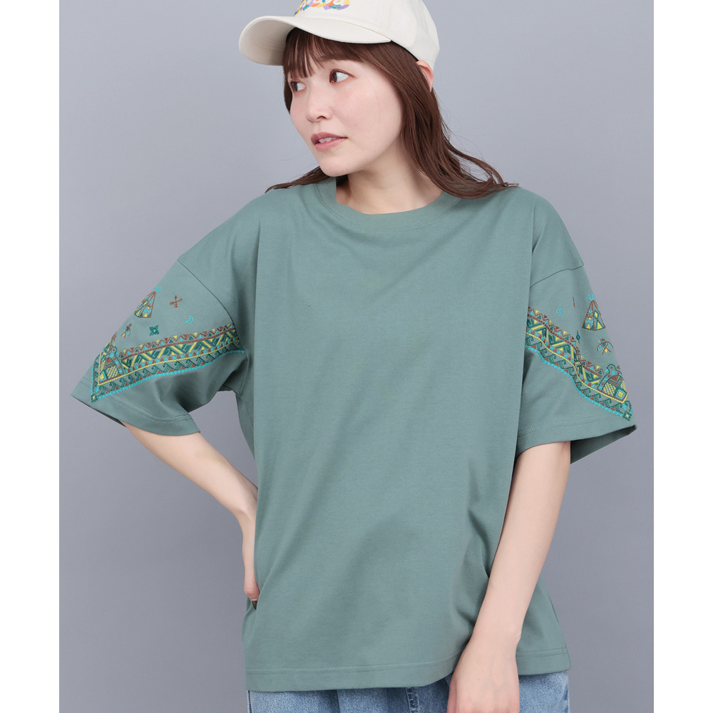 バンダナスリーブ刺繍Tシャツ1