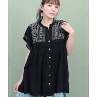 ボタニカルハンド刺繍ブラウス