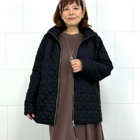 フード付き中綿キルトジャケット