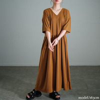 大きいサイズ レディース 胸タックギャザー切り替えワイドワンピース