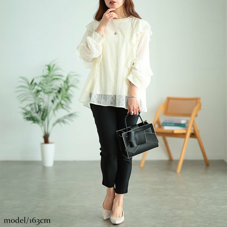 大きいサイズ レディース フリルショルダー幾何学柄レースブラウス6