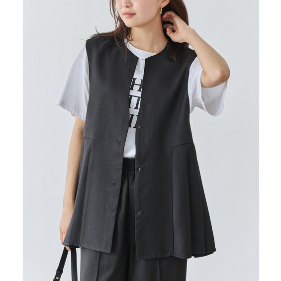LAVEANGEの好機能シリーズ 「より快適に過ごせる服。」 さまざまな機能を併せ持った高機能素材によって、お洒落なだけでなく、より快適に過ごしていただける服を作りたいという想いから生まれたLAVEA