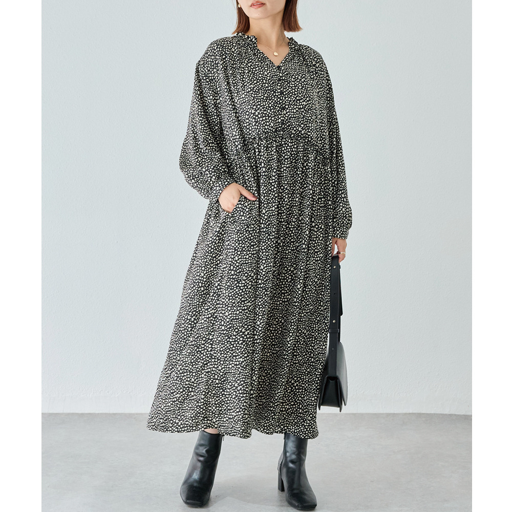 フリル衿ワンピース1