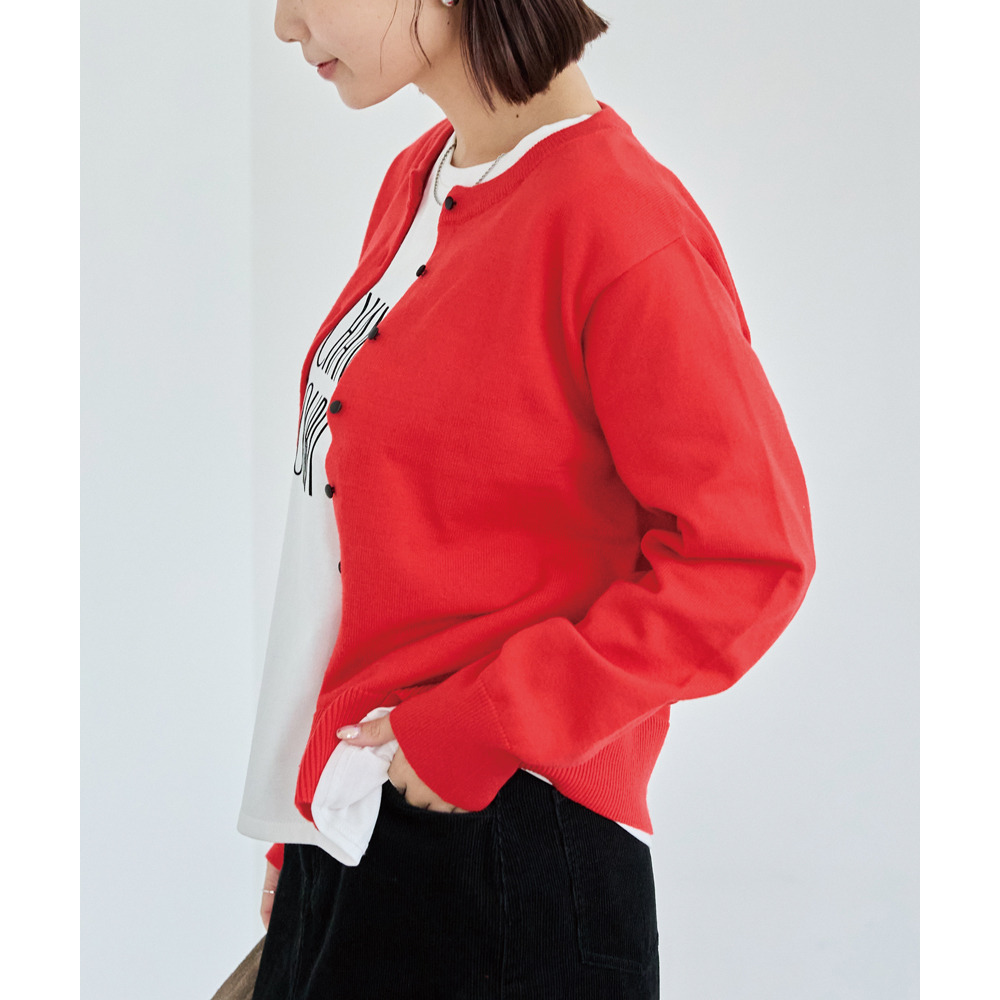 ボタン配色ニットカーデ12