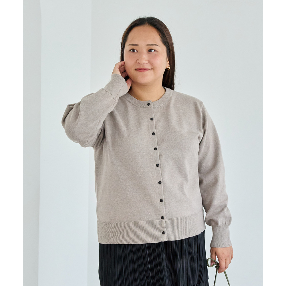 ボタン配色ニットカーデ29