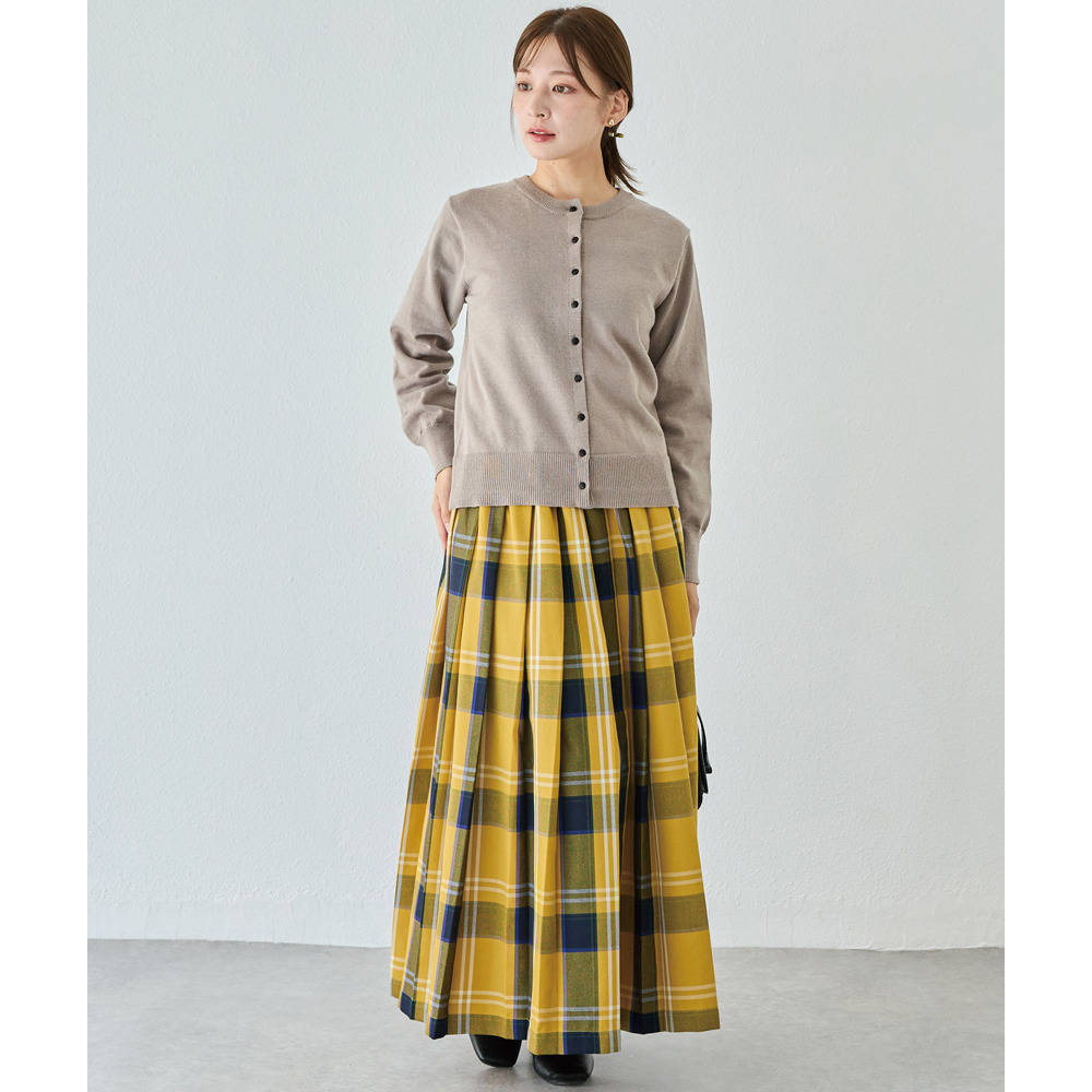 ボタン配色ニットカーデ5