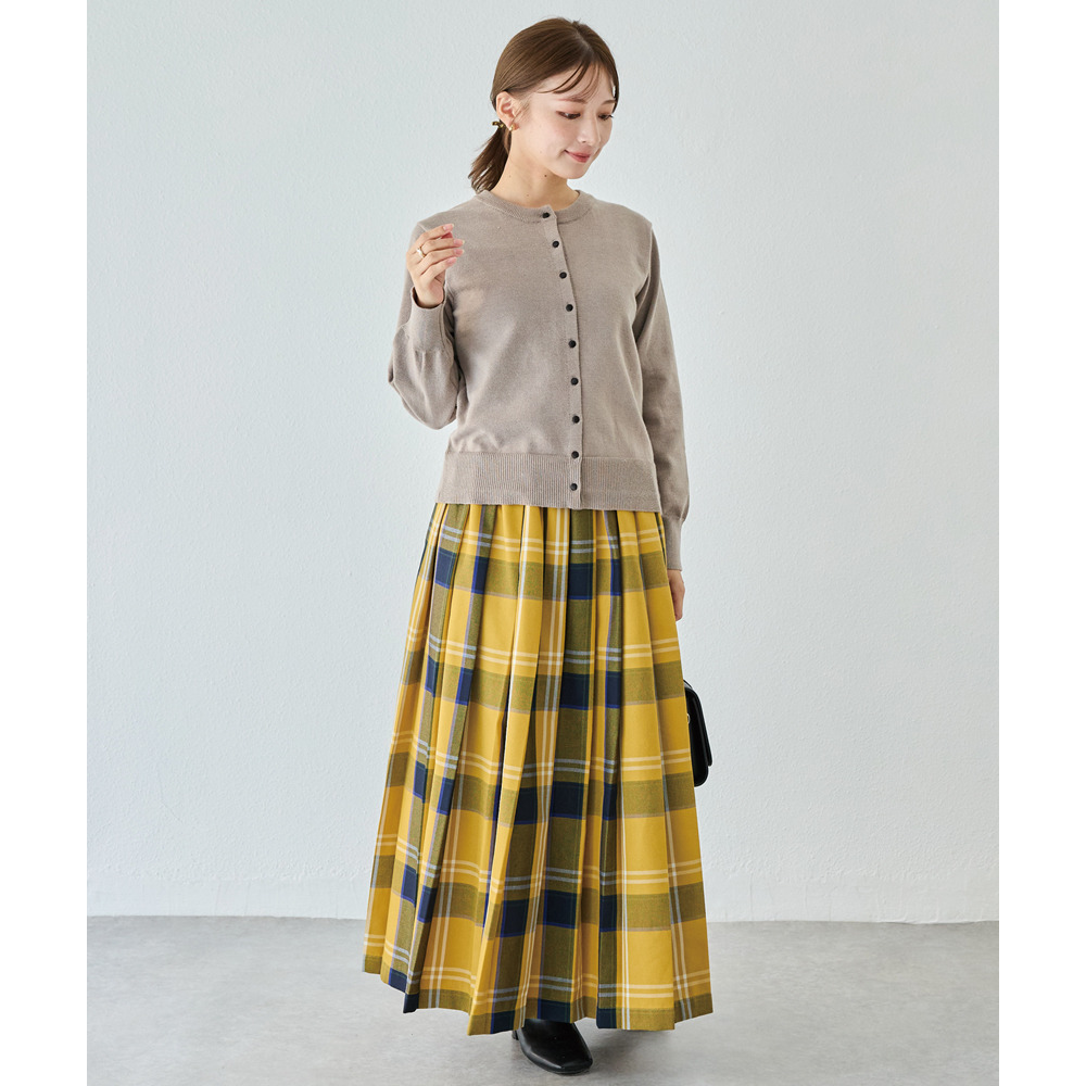 ボタン配色ニットカーデ6