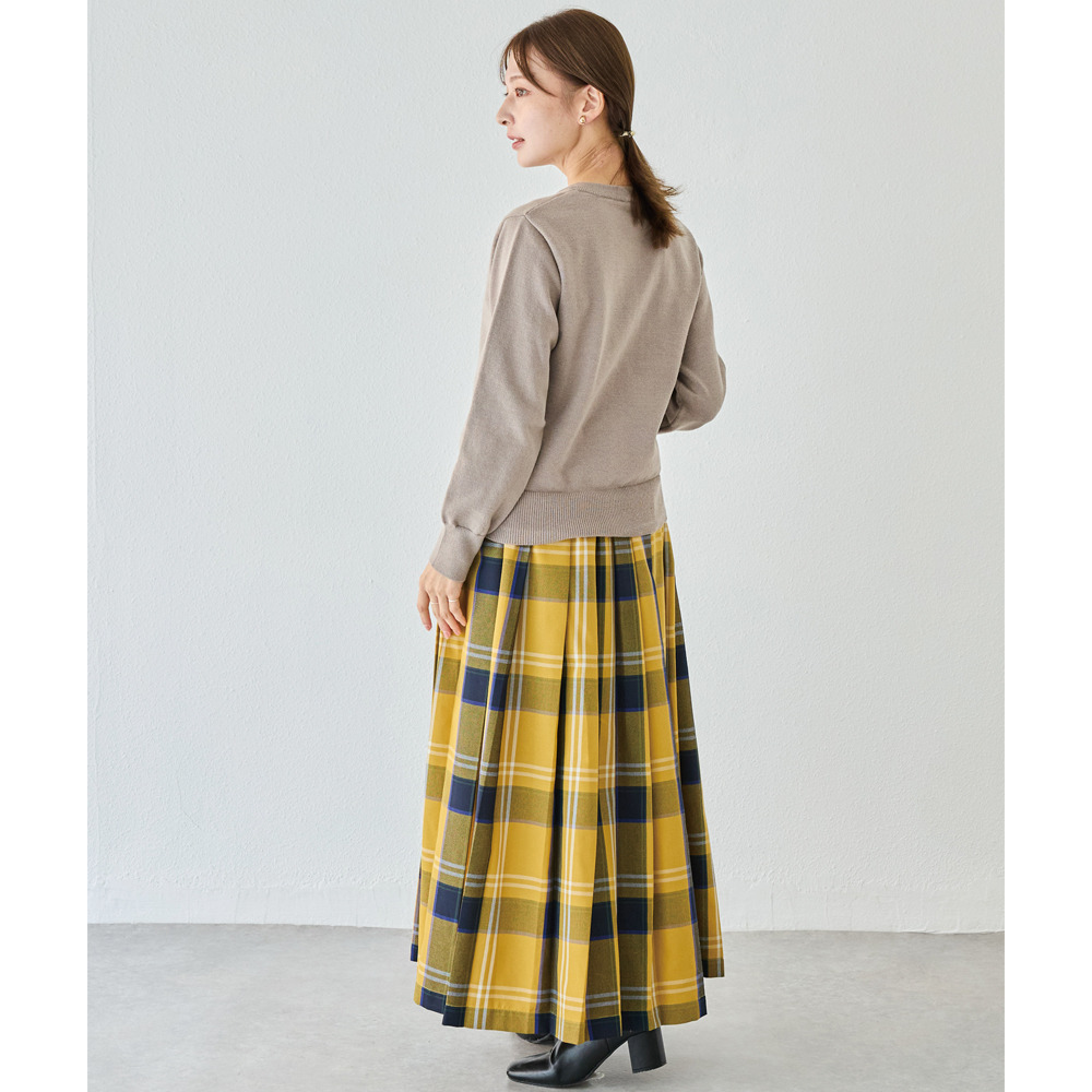 ボタン配色ニットカーデ9