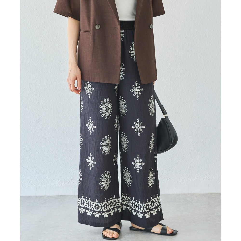 エンブロイダリープリントイージーパンツ　LL/3L/4L/5L　ラビアンジェ