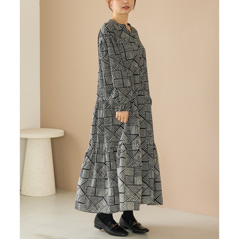 幾何柄ギャザーワンピース|ロングワンピース/バンドカラー/体型カバー/大きいサイズ/洗える LL/3L/4L/5L ラビアンジェ5