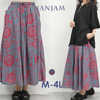 大人のリゾート感を取り入れた花柄スカート