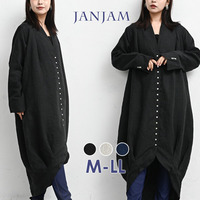 ナチュラルで上品な雰囲気が魅力のコクーンワンピース