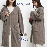 もこもこ生地のブークレニットコーディガン