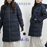 風や寒さからしっかり守る多機能中綿コート