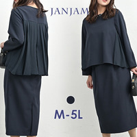 動くたびに表情が出る上品バックプリーツワンピース