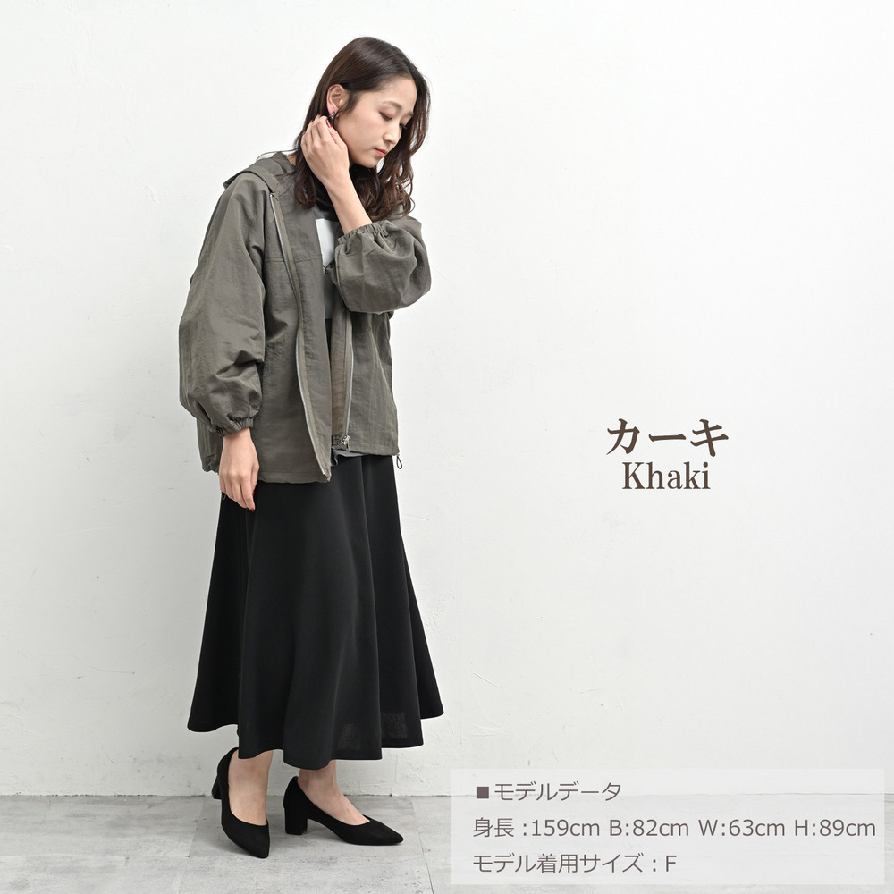 軽やかシアー素材の撥水ナイロンパーカー17