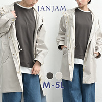 季節の変わり目に活躍するミドル丈モッズコート