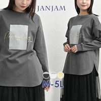 大人の日常に寄り添う箔ロゴプリントTシャツ