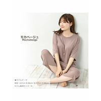 5分袖Tシャツとパンツの上下セット