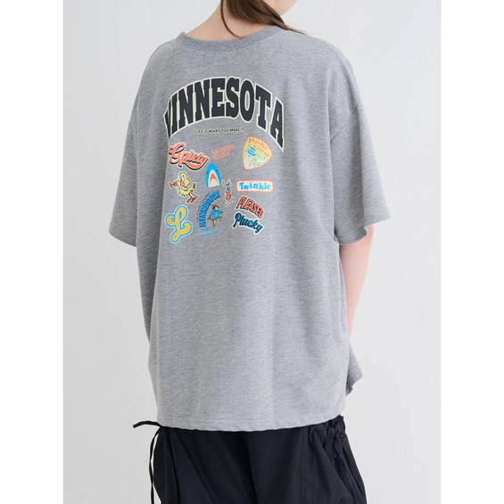 ミニ裏毛ワッペン風プリントTシャツ【アリノマ/Alinoma】 ミニ裏毛ワッペン風プリントTシャツ【アリノマ/Alinoma】
