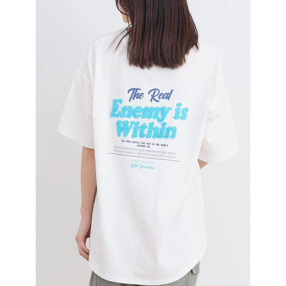 BACKサガラ刺繍VネックTシャツ【アリノマ/Alinoma】 BACKサガラ刺繍VネックTシャツ【アリノマ/Alinoma】