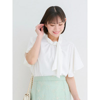 パール付きスカーフタイブラウス