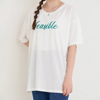 前後筆記体ロゴ刺繍Tシャツ