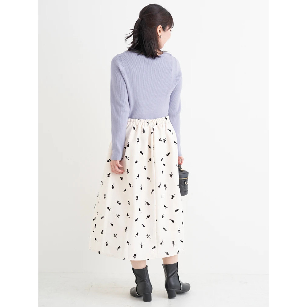 フロッキープリントミディスカート(花柄・ドット柄)9