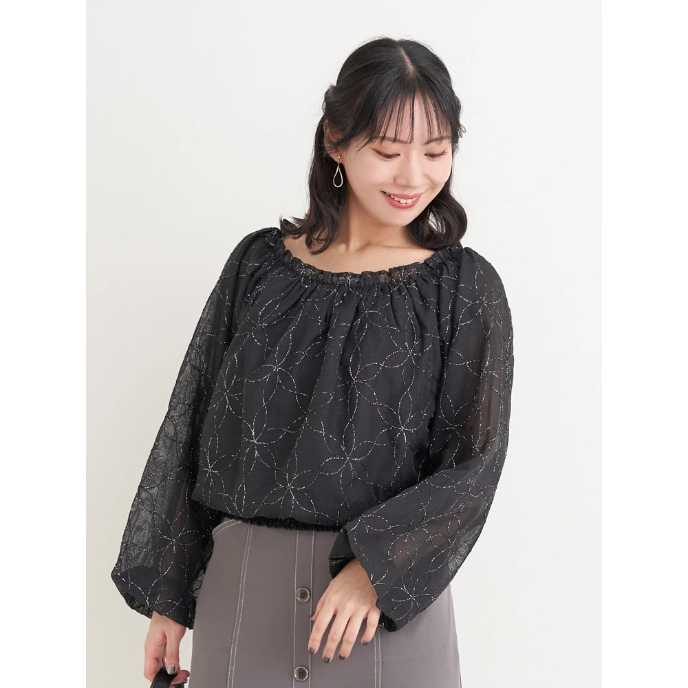 【WEB限定】フラワーラメ刺繍オフショルブラウス13