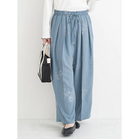 フラワー刺繍ワイドパンツ