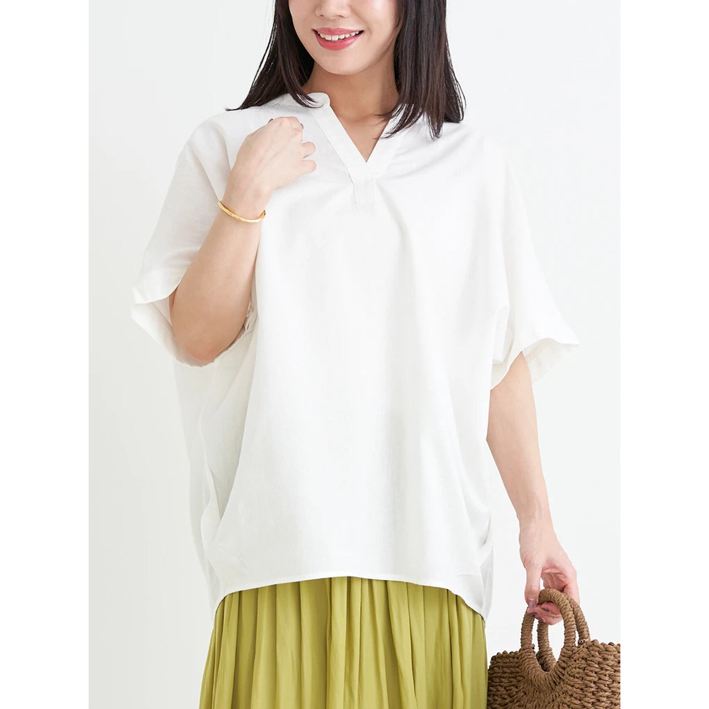 【涼風リネン】スキッパーネックブラウス18