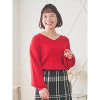 Vネックミルキーニットトップス