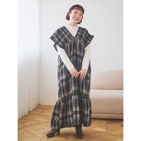 チェック柄シャーリングワンピース