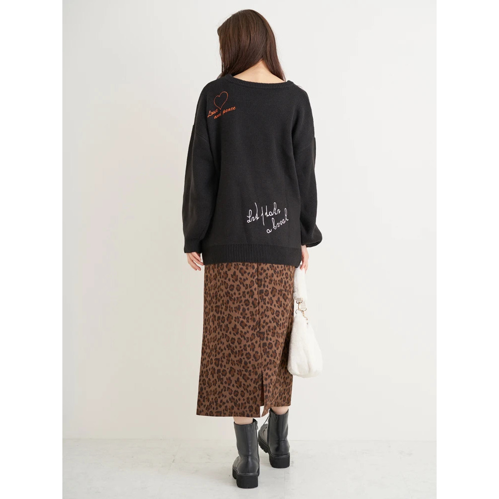 カラーロゴ刺繍ニットトップス9