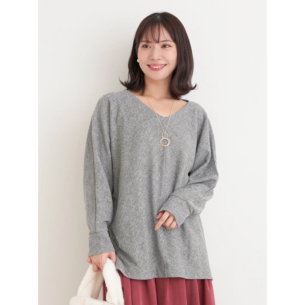 アクセサリー付きVネックトップス19