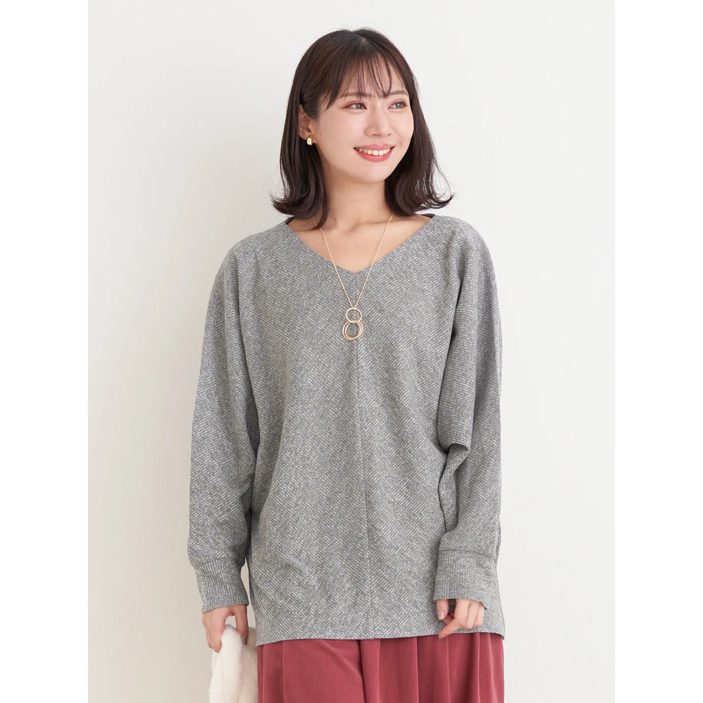 アクセサリー付きVネックトップス21