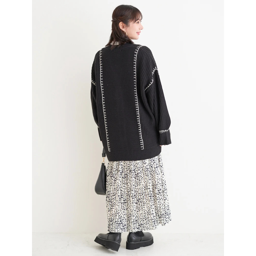 配色ステッチVネックカーディガン21