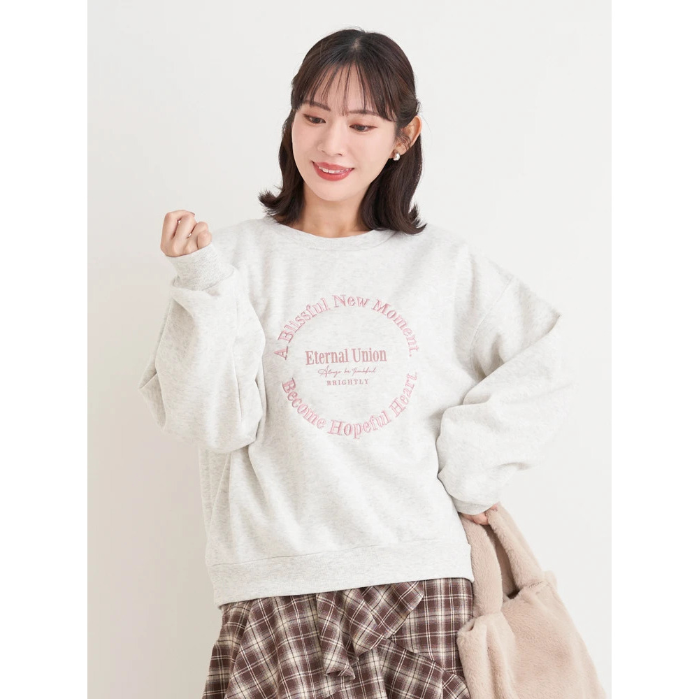 サークル刺繍ロゴ裏毛トップス1