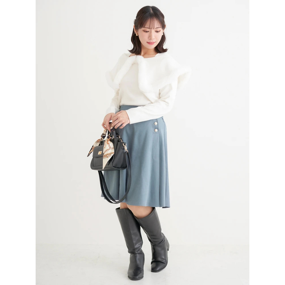 パールボタンフレア膝丈スカート10