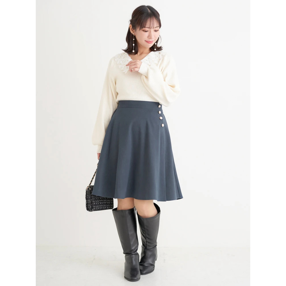 パールボタンフレア膝丈スカート16